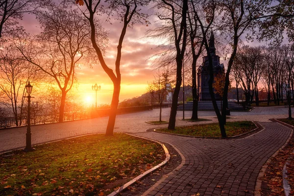 Schöne Herbstliche Park Volodymyrska Hirka Oder Saint Volodymyr Hill Bei — Stockfoto