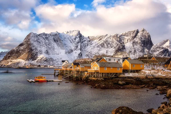 Casas Pesca Tradicionales Noruegas Rorbu Las Islas Lofoten Hamnoy Noruega —  Fotos de Stock