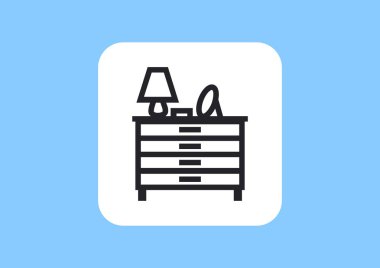 Çekmeceli lamba ve bir ayna ile