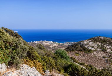 ANTIPAROS Island, Yunanistan ile kristal mavi su ve şaşırtıcı güzel doğası kez .