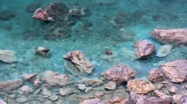 Rethymno şehrinden Güney'de Preveli palmiye plajı, Girit, Yunanistan