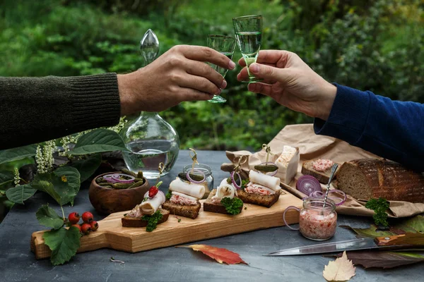 Ellerimle votka, akşam yemeği dışında çekim