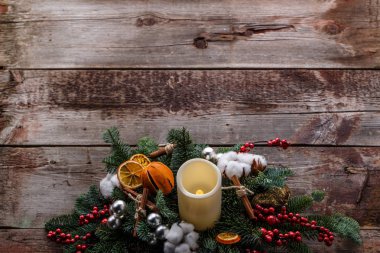 Üstten görünüm Noel dekorasyon arka plan ile boşaltmak