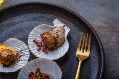 Püre, görünümü Kapat, restoran yemek ile ızgara tarak shell