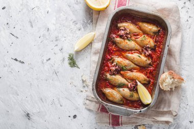 Domates soslu Kalamar Dolması, kopya alanı