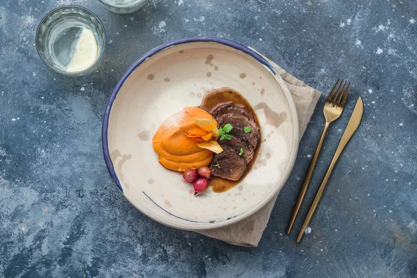 Slow braised lamb with sweet potato puree, restaurant dish, copy space — Stock Photo, Image