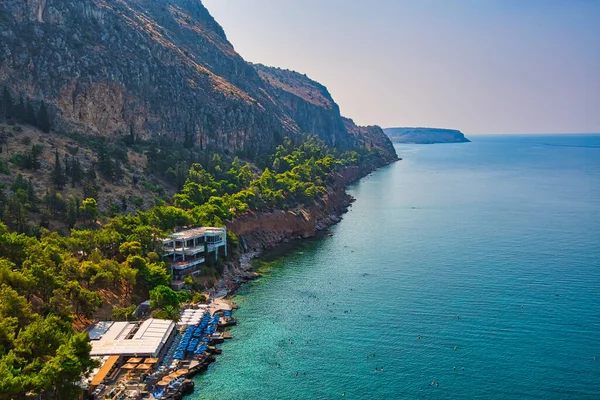 Orilla del mar Egeo en Nafplio, Grecia — Foto de Stock