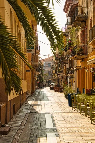 Nafplio, Peloponnese, Greece - August, 2017: Colorful street city of Nafplio, former capital of Greece. — Stock Photo, Image