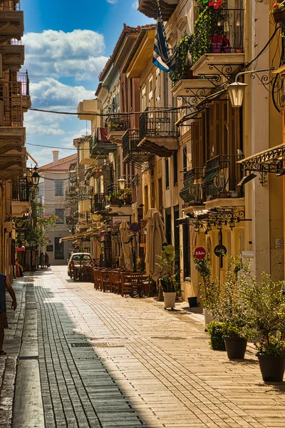 Nafplio, Peloponnese, Greece - August, 2017: Colorful street city of Nafplio, former capital of Greece. — Stock Photo, Image