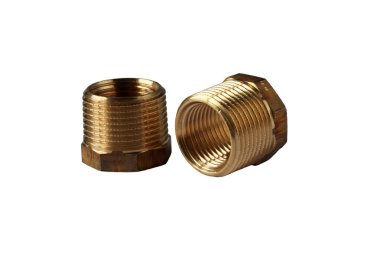 Beyaz arka plan üzerinde izole sıhhi tesisat vanaları. Malzeme - nikel kaplama pirinç