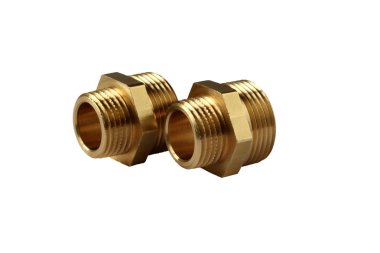 Beyaz arka plan üzerinde izole sıhhi tesisat vanaları. Malzeme - nikel kaplama pirinç