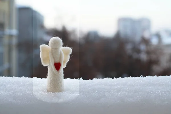 Woolen Toy Angel Stands Snow Railing Balcony Street Cloudy Winter — Stock Photo, Image