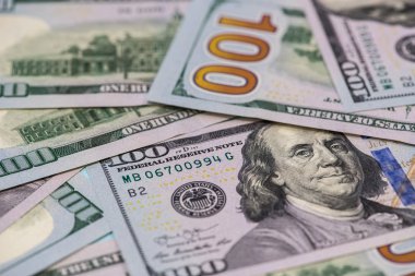 100 doları notlar yakın çekim