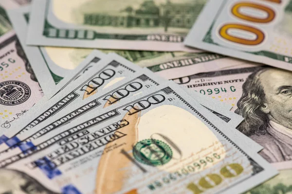 100 doları notlar yakın çekim