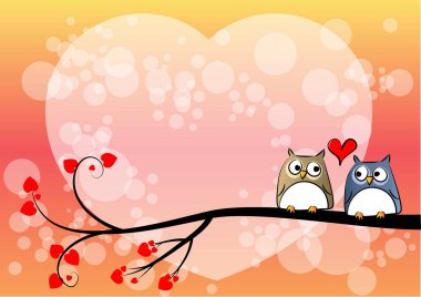 Beyaz arka planda kalp şeklinde yaprakları olan ağaç dalındaki baykuşların romantik kartı, 
