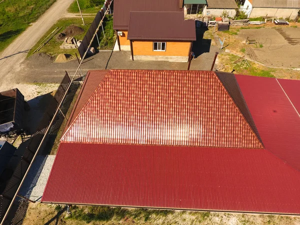 Una Casa Con Dosel Sobre Patio Techo Perfil Metal Corrugado — Foto de Stock