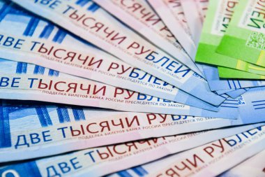 Rus yeni mezhep 2000 ve 200 ruble. Rus banknotlar. Rus Rublesi paradır