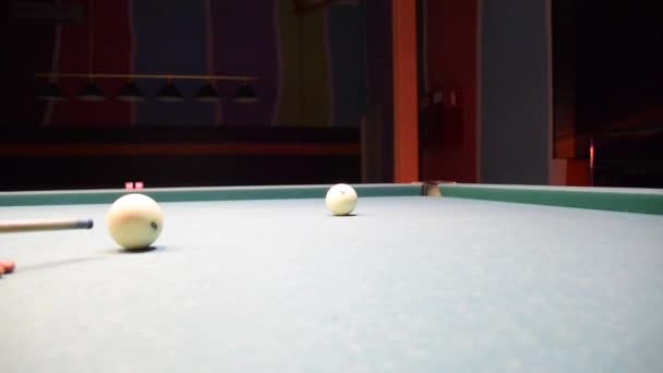 Billiards, billiard table. Balls on the billiard table. — Stock Video