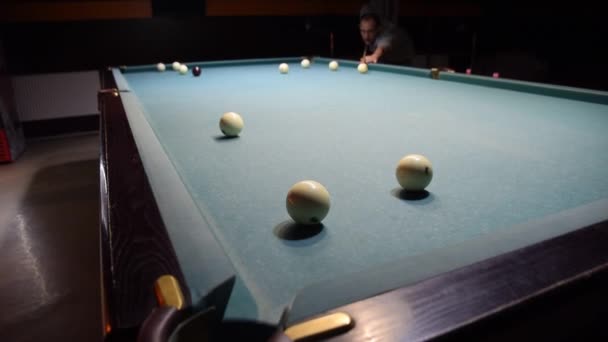 Billiards, billiard table. Balls on the billiard table. — Stock Video