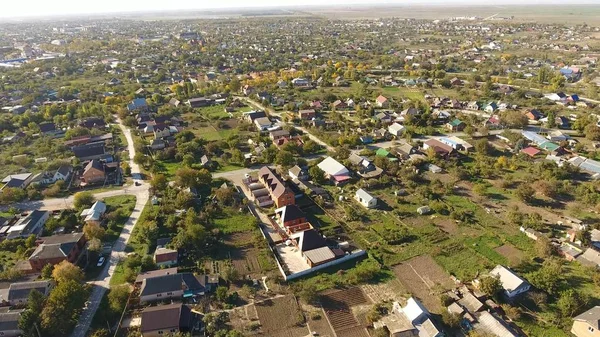 村の平面図です クラスノアルメイスカヤ村 村の平面図です 家屋や庭の屋根を見ることができます 村全景 — ストック写真