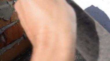 Kış için gizleme çatı malzemesi altında asker hataları.