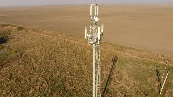 Equipment for relaying cellular and mobile signal. Cellular tower. — Stock Photo, Image