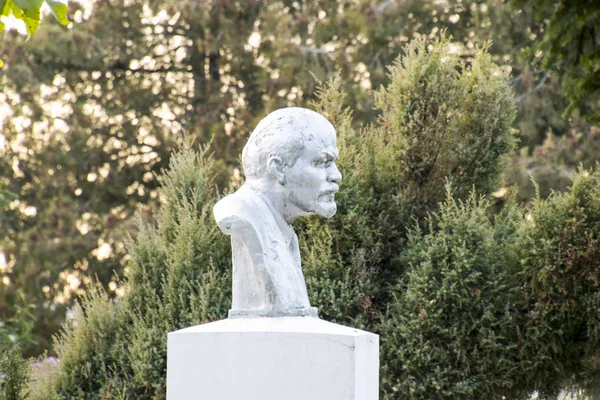 Lenin-Denkmal im Winter — Stockfoto