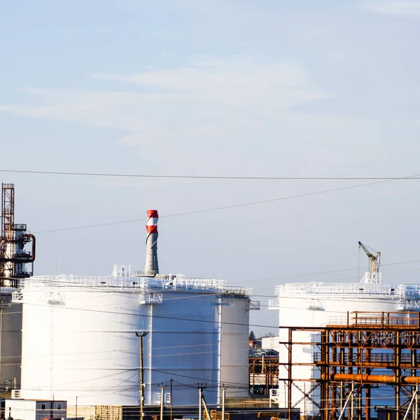 Zbiornik Pionowy Stali Zdolności Przechowywania Oleju Benzyny Nafty Oleju Napędowego — Zdjęcie stockowe