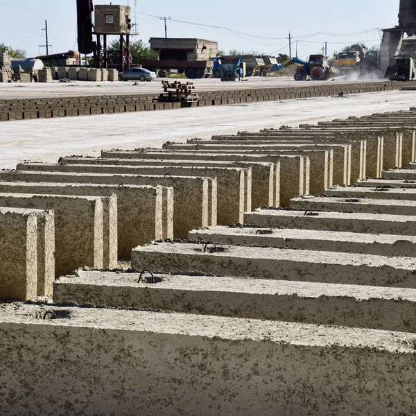 Cinder blocks lie on the ground and dried. on cinder block production plant