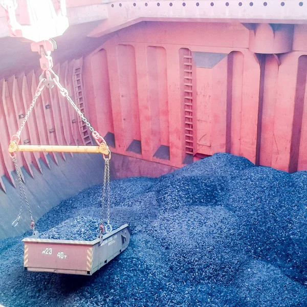 Cargo Compartment Ship Filled Coal Loading Anthracite Transportation Coal — Stock Photo, Image