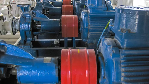 Pumps for water. Equipment for primary oil refining.