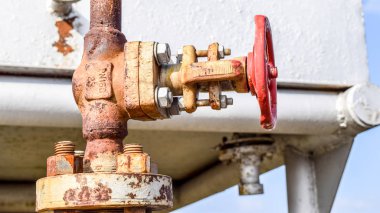 Kapama vanaları yüksek basınçlı ekipman akışı. Petrol donanımı.