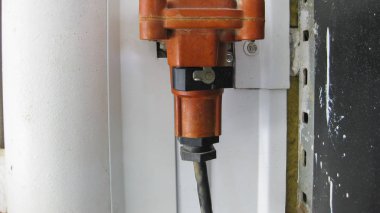 Petrol rafinerisi. Birincil petrol rafinerisi ekipmanı.