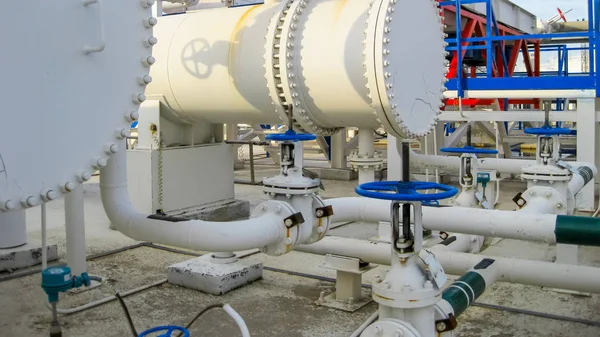 Värmeväxlare Ett Raffinaderi Utrustning För Oljeraffinering Uppvärmd Bensin Luftkylare — Stockfoto