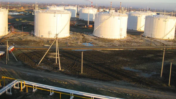 Storage tanks for petroleum products. Equipment refinery.