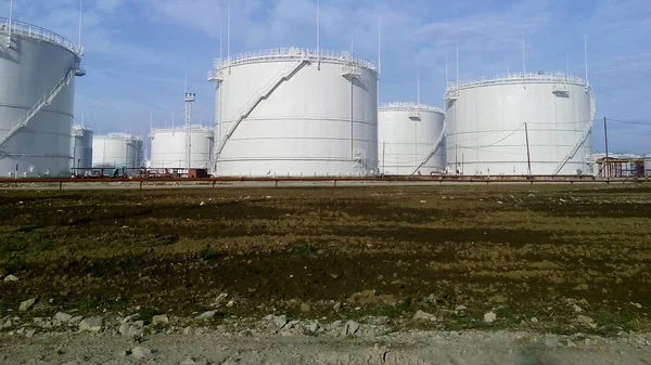 Tanques Armazenamento Para Produtos Petrolíferos Refinaria Equipamentos — Fotografia de Stock