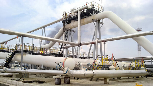 Разделитель конечной фазы является тублярным. Оборудование для отделения воды от масла. Оборудование нефтяных месторождений Западной Сибири
