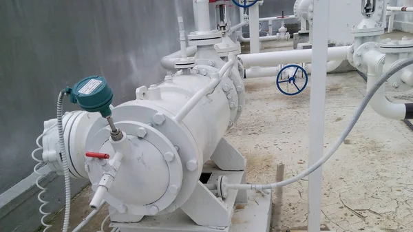Pump för att pumpa heta produkter för Oljeraffinering — Stockfoto