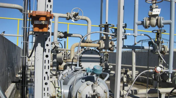 Pumpen av sluten typ för pumpning av olja produkt — Stockfoto