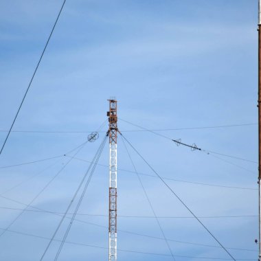 Radyo dalgaları iletimi için hava platformları
