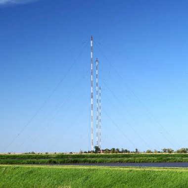 Radyo dalgaları iletimi için hava platformları