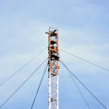 Radyo dalgaları iletimi için hava platformları