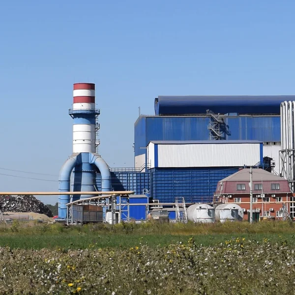 Grande impianto per la lavorazione dei rottami metallici — Foto Stock