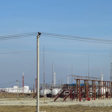 Petrol ürünleri ve yakıt depolama gemilerin yükleme uygulama projesi