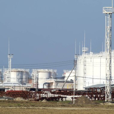 Petrol ürünleri depolama tankları