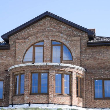 Ev tuğla metal profil çatılı yapılır