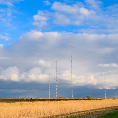 Kule uzun dalga iletişim 