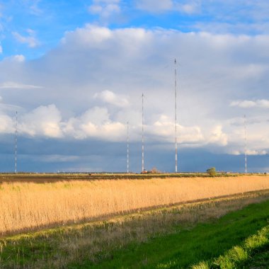 Kule uzun dalga iletişim 