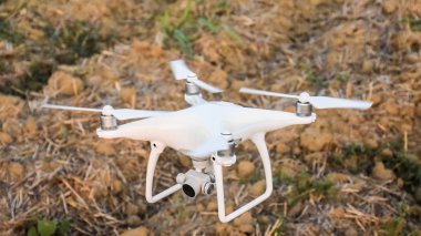 Yerden hovering dron,