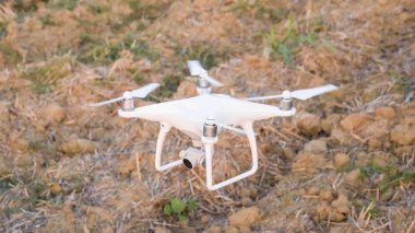 Yerden hovering dron,